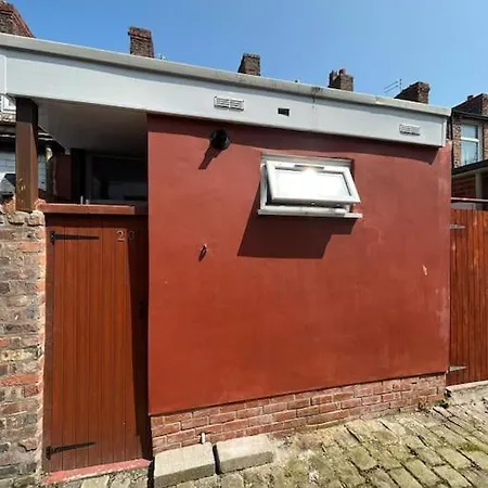 Charming Newly Renovated Terrace Apartment Liverpool Exterior photo