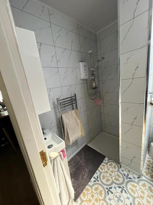 Charming Newly Renovated Terrace