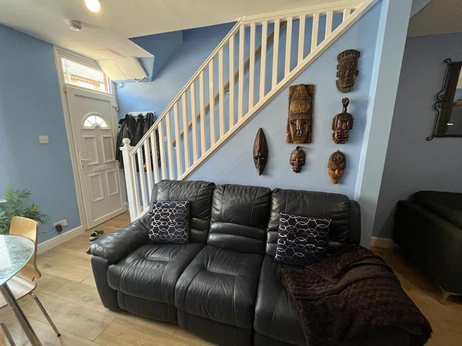 Charming Newly Renovated Terrace *
